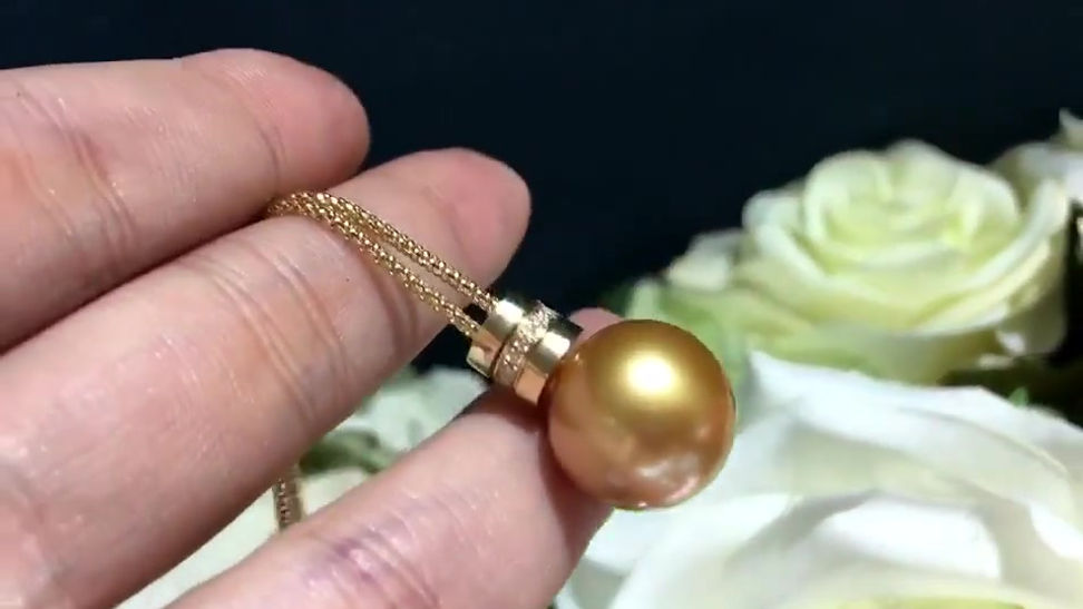 72cm Length, AAA 13-14mm South Sea Pearl Lariat Necklace, 18k Gold w/ Diamond